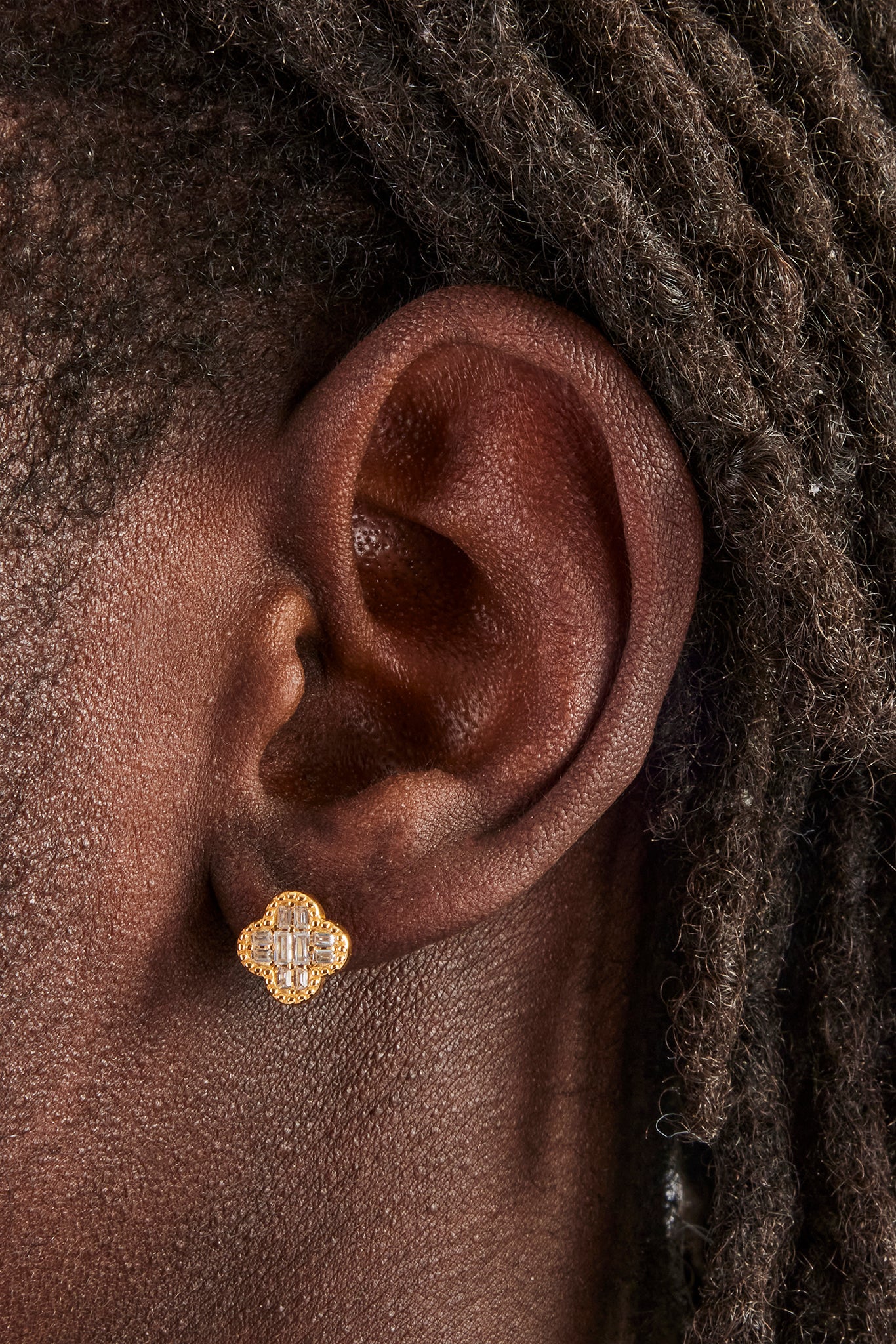 Ohrstecker mit Baguette-Motiv – 10 mm – Gold